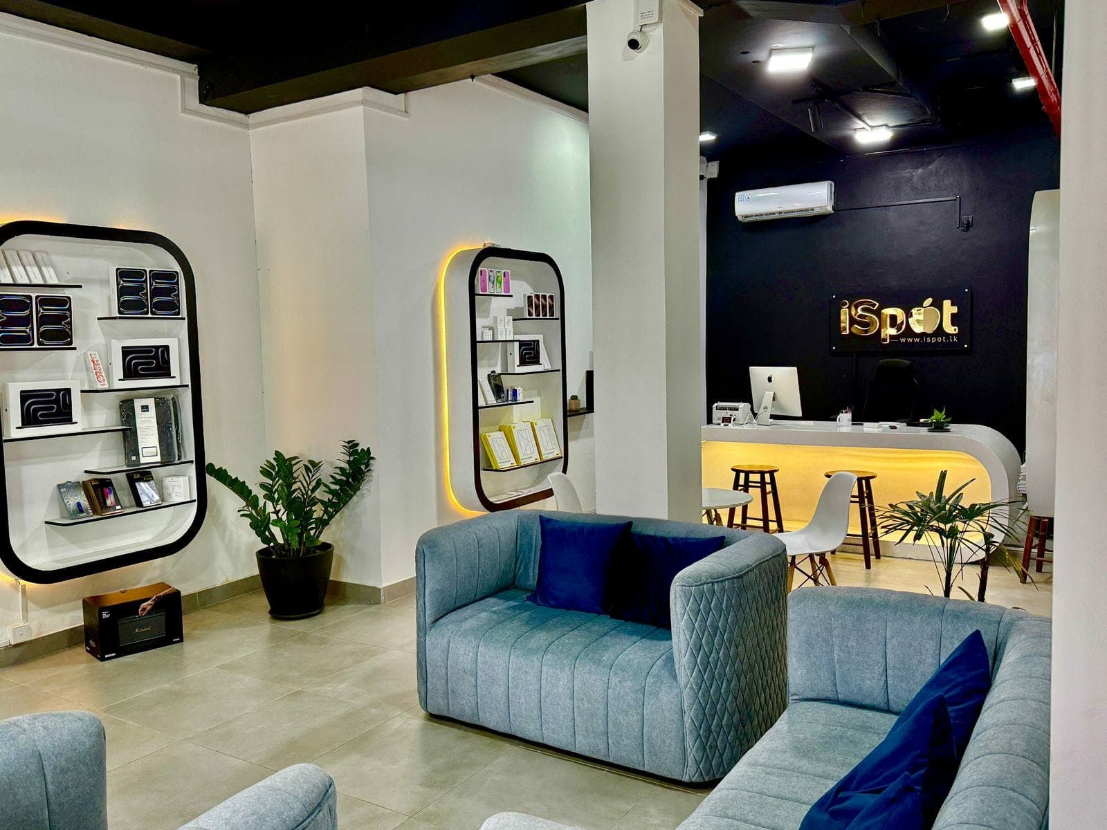 Established Apple & Electronics Business for Sale